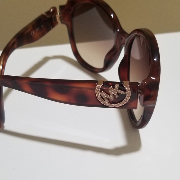 *BRAND NEW* Michael Kors Tortoise Shell Sunglasses - Picture 9 of 9